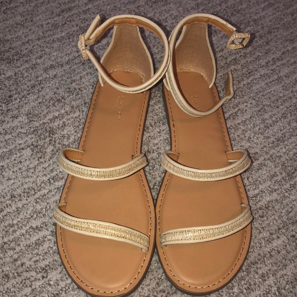 American Eagle Sandals